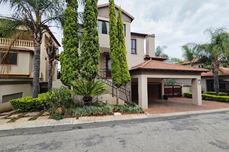 3 Bedroom Property for Sale in Wilkoppies North West